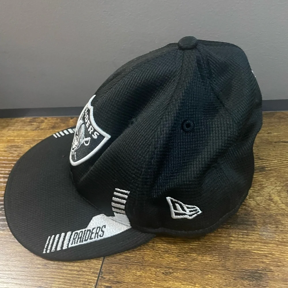 Black Raiders Cap size Youth